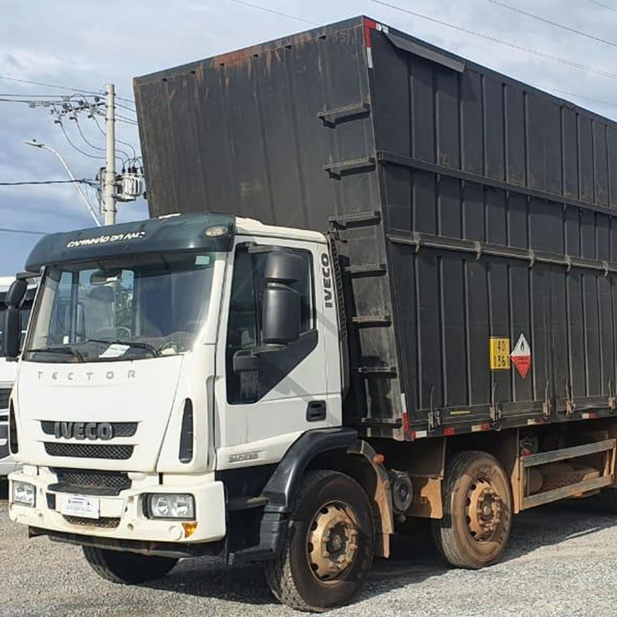 Caminhão Iveco h7 caminhões